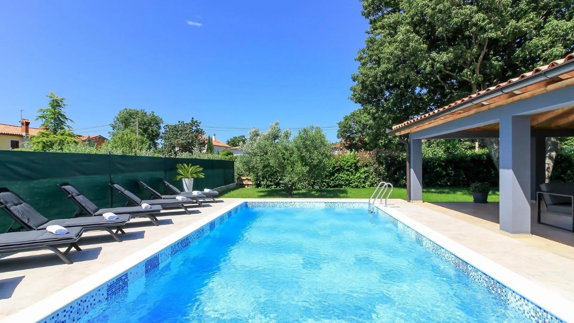 Šišan Ferienhaus Mit Privatpool Fuer 8 Personen Ca 160 Qm In Valtura, Istrien Suedkueste Von Istrien בית נופש