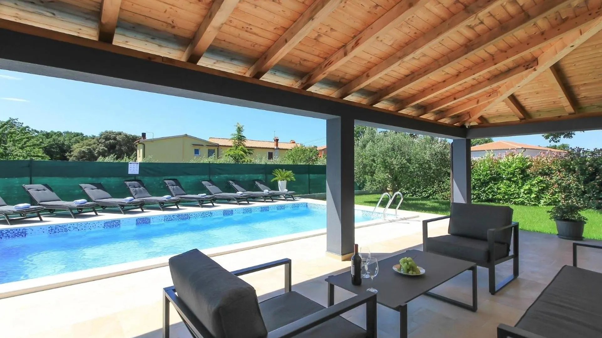 Ferienhaus Mit Privatpool Fuer 8 Personen Ca 160 Qm In Valtura, Istrien Suedkueste Von Istrien Sisan