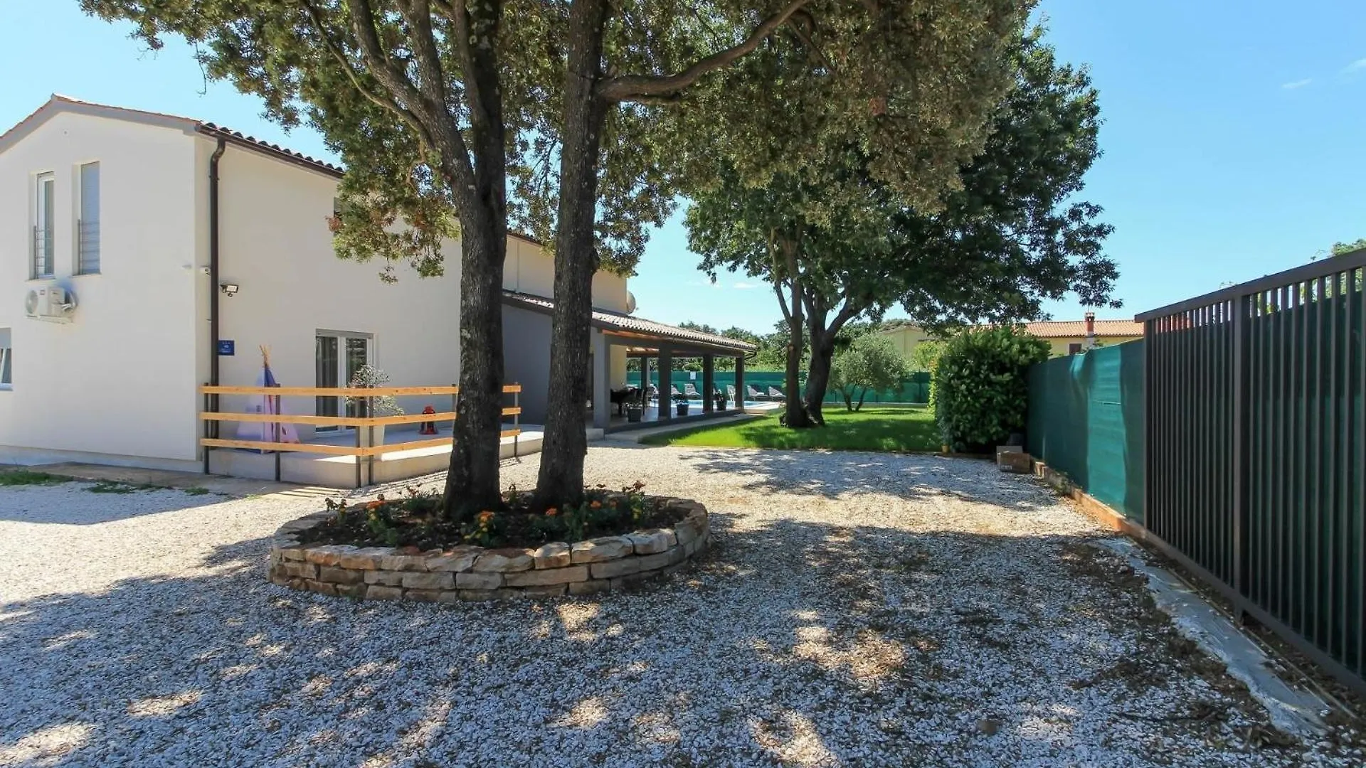 Šišan Ferienhaus Mit Privatpool Fuer 8 Personen Ca 160 Qm In Valtura, Istrien Suedkueste Von Istrien בית נופש